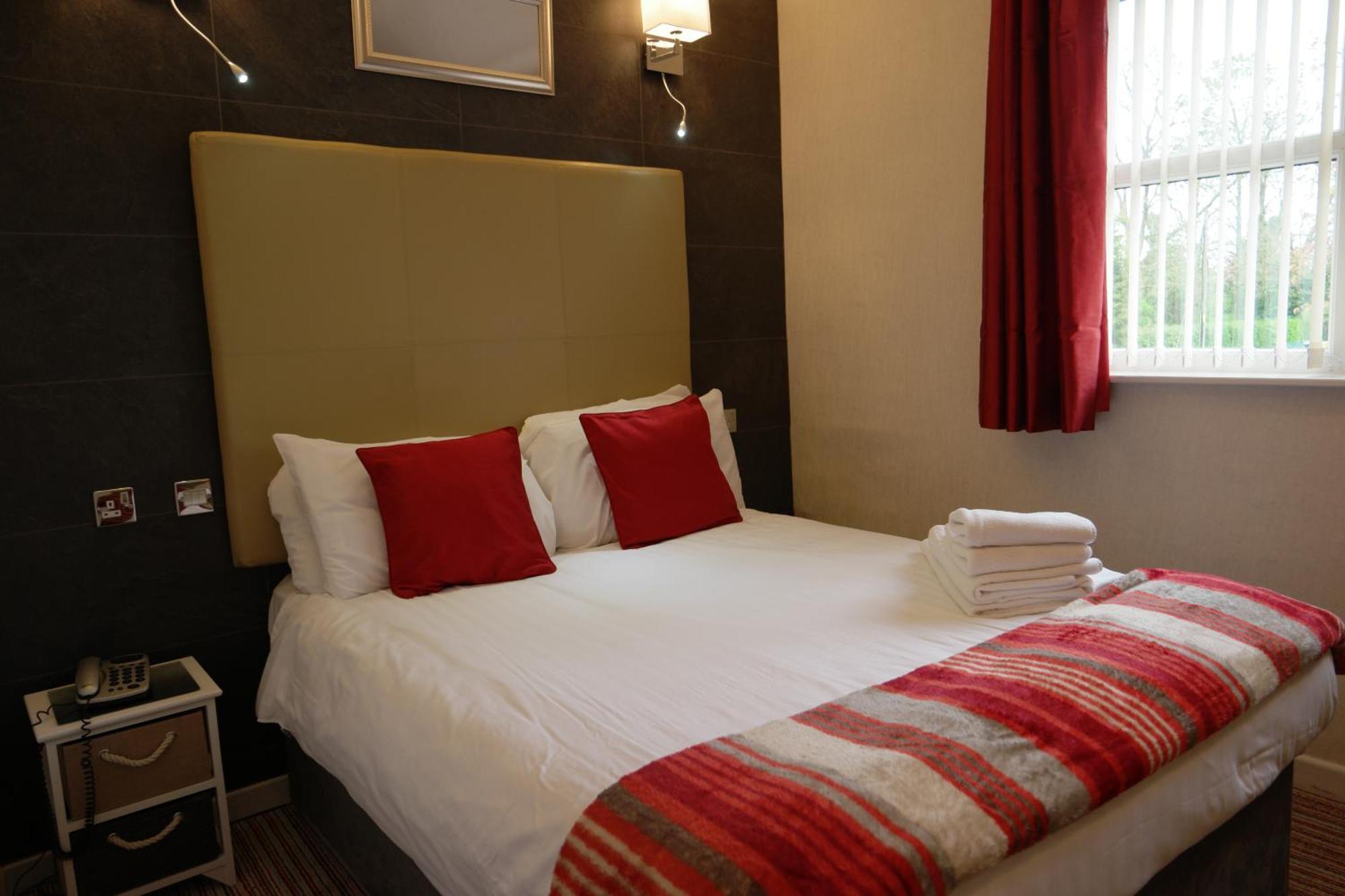 The White House Hotel Телфорд Екстер'єр фото